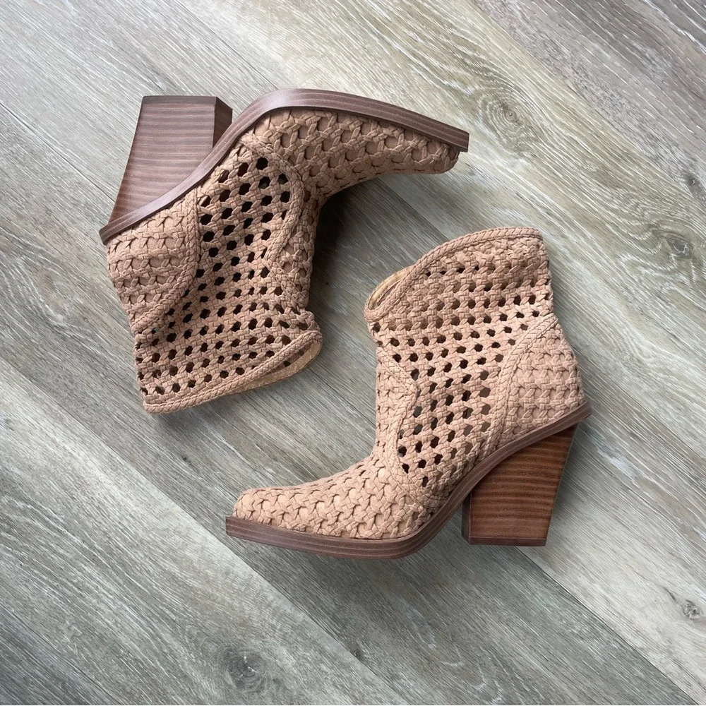 Jessica Simpson Lukkah Tan Woven Ankle Booties Size 6.5 - Picture 2 of 8